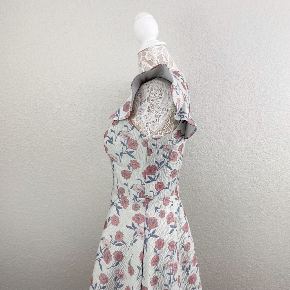 Gal Meets Glam Lola Dancing Daisy Jacquard Dress - Picture 10 of 15